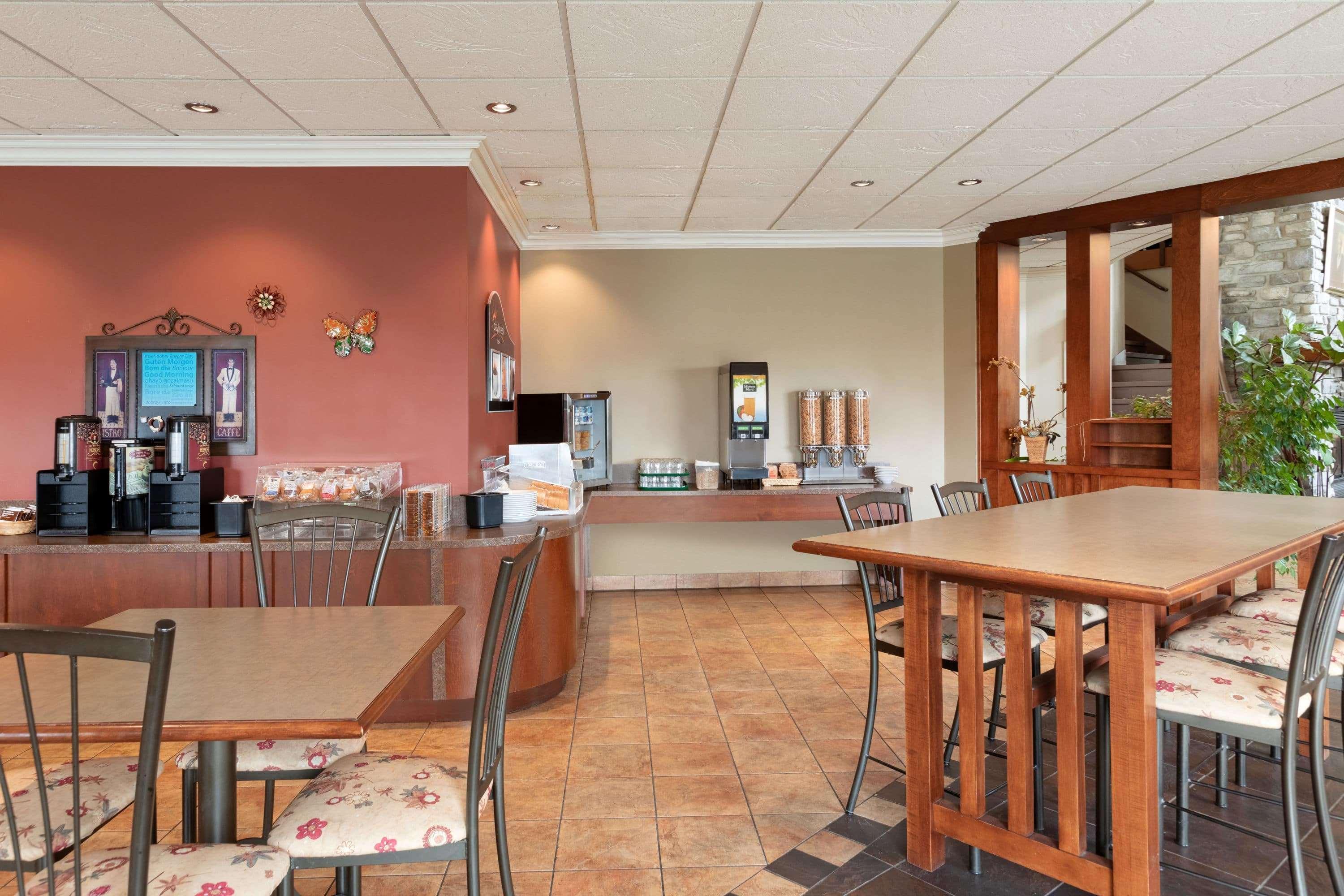 Days Inn By Wyndham Montmagny Luaran gambar