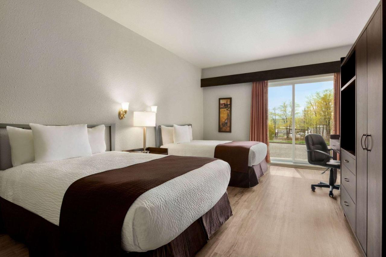Days Inn By Wyndham Montmagny Luaran gambar
