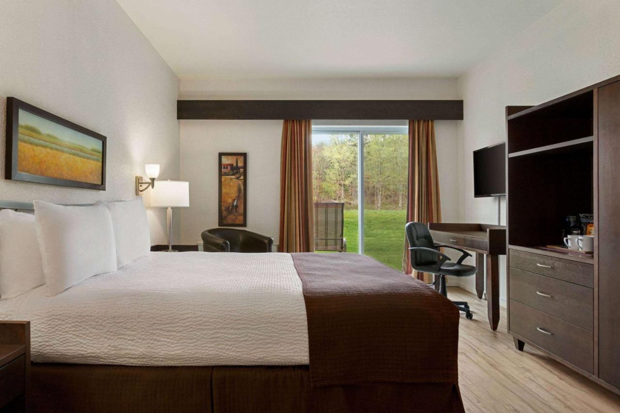 Days Inn By Wyndham Montmagny Luaran gambar