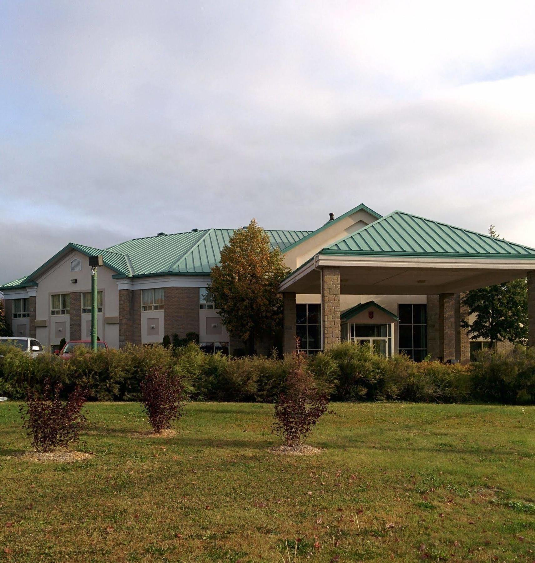 Days Inn By Wyndham Montmagny Luaran gambar
